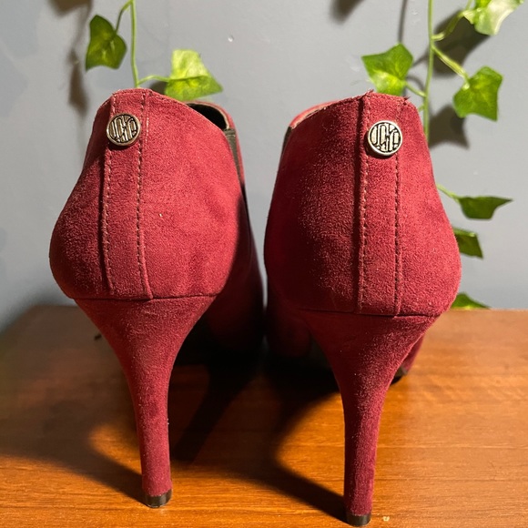SUEDE BURGUNDY HEELS - Picture 4 of 4